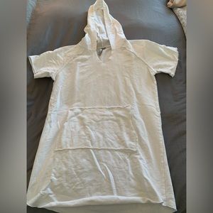 Mono B Sweatshirt size M